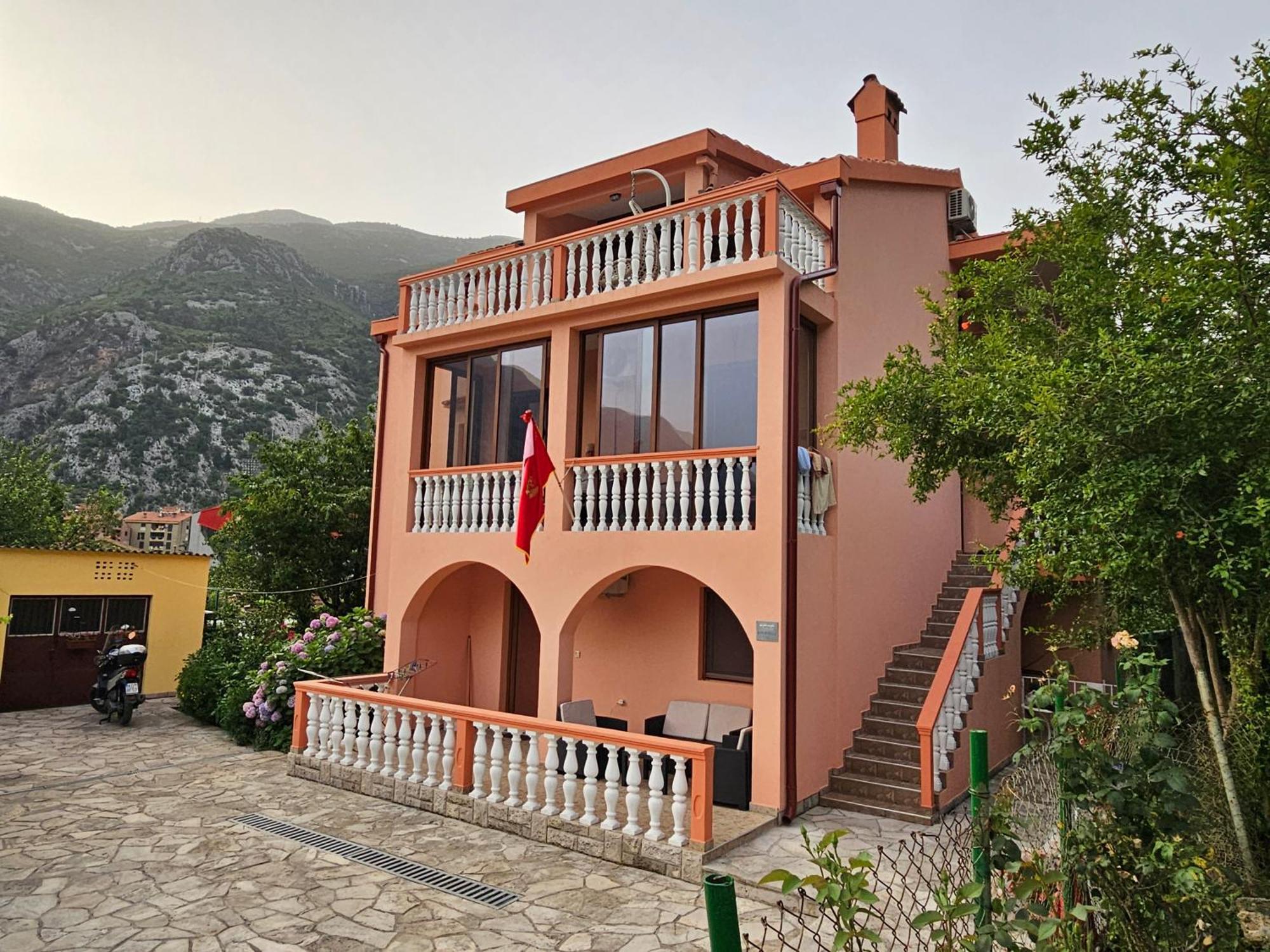 Apartment Vento Di Bocche III Kotor Exterior photo